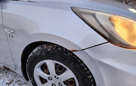 Hyundai Solaris II рестайлинг, 2011 год, 540 000 рублей, 14 фотография