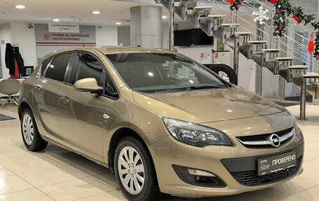 Opel Astra J, 2013 год, 630 000 рублей, 3 фотография