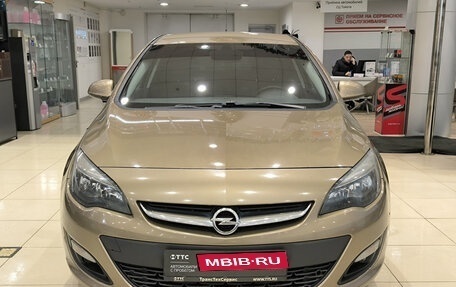 Opel Astra J, 2013 год, 630 000 рублей, 2 фотография