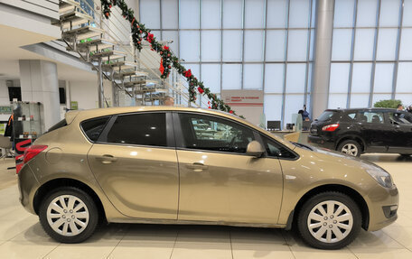 Opel Astra J, 2013 год, 630 000 рублей, 4 фотография