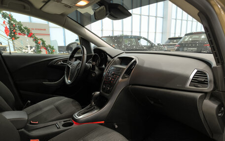 Opel Astra J, 2013 год, 630 000 рублей, 11 фотография