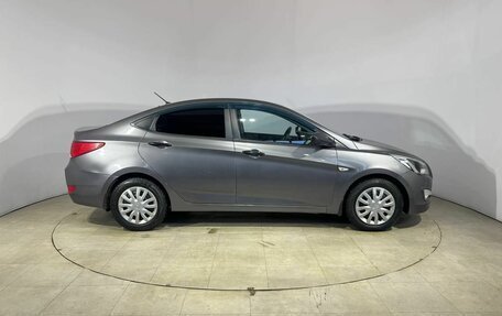 Hyundai Solaris II рестайлинг, 2015 год, 850 000 рублей, 5 фотография