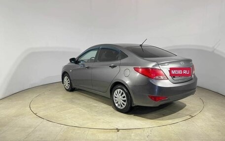 Hyundai Solaris II рестайлинг, 2015 год, 850 000 рублей, 9 фотография