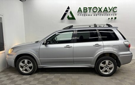 Mitsubishi Outlander III рестайлинг 3, 2006 год, 649 000 рублей, 4 фотография