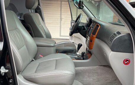 Toyota Land Cruiser 100 рестайлинг 2, 2005 год, 2 750 000 рублей, 7 фотография