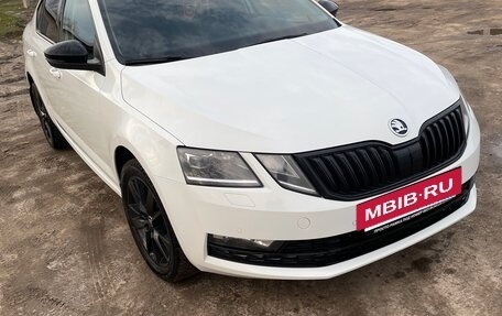 Skoda Octavia, 2018 год, 1 600 000 рублей, 4 фотография