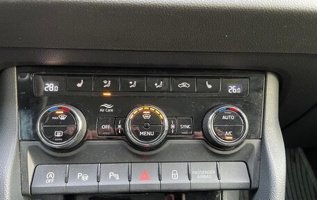 Skoda Karoq I, 2020 год, 1 800 000 рублей, 9 фотография