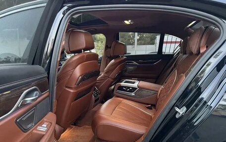 BMW 7 серия, 2016 год, 5 000 000 рублей, 4 фотография