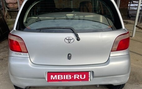 Toyota Yaris I рестайлинг, 1999 год, 300 000 рублей, 7 фотография