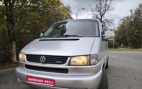 Volkswagen Transporter T4, 2001 год, 1 067 000 рублей, 2 фотография