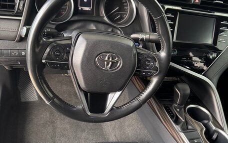 Toyota Camry, 2018 год, 2 590 000 рублей, 11 фотография