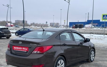 Hyundai Solaris II рестайлинг, 2015 год, 880 000 рублей, 3 фотография