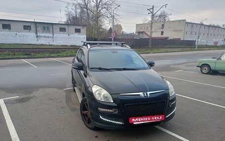 Luxgen Luxgen7 SUV, 2015 год, 1 130 000 рублей, 2 фотография