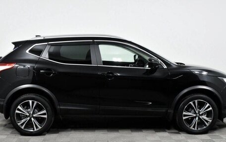 Nissan Qashqai, 2017 год, 1 850 000 рублей, 2 фотография