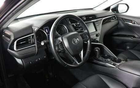 Toyota Camry, 2020 год, 2 999 000 рублей, 5 фотография