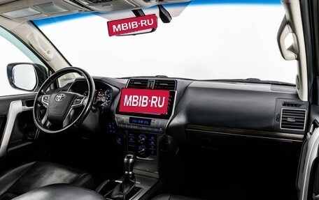 Toyota Land Cruiser Prado 150 рестайлинг 2, 2021 год, 5 999 000 рублей, 11 фотография