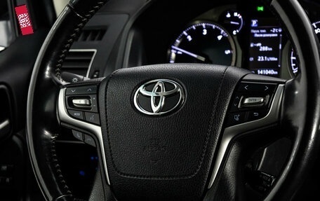 Toyota Land Cruiser Prado 150 рестайлинг 2, 2021 год, 5 999 000 рублей, 14 фотография