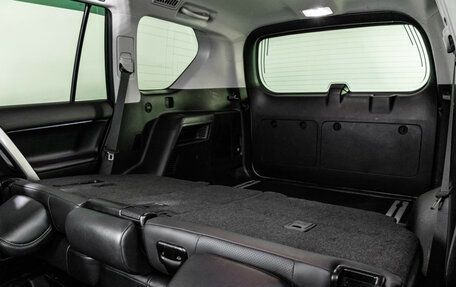 Toyota Land Cruiser Prado 150 рестайлинг 2, 2021 год, 5 999 000 рублей, 30 фотография