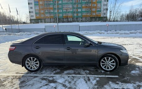 Toyota Camry, 2010 год, 1 320 000 рублей, 1 фотография