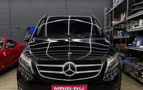 Mercedes-Benz V-Класс, 2019 год, 5 199 999 рублей, 1 фотография