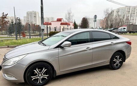 Hyundai Sonata VI, 2011 год, 960 000 рублей, 9 фотография