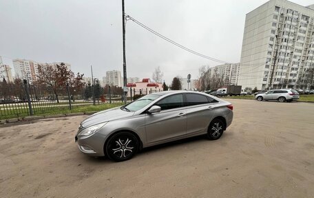 Hyundai Sonata VI, 2011 год, 960 000 рублей, 12 фотография