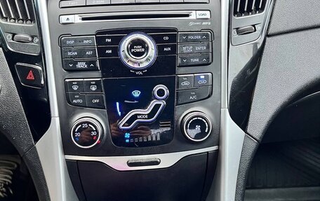 Hyundai Sonata VI, 2011 год, 960 000 рублей, 15 фотография