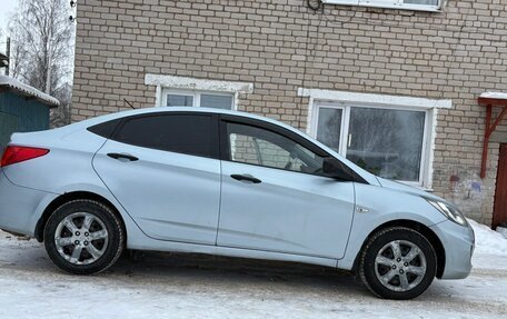 Hyundai Solaris II рестайлинг, 2012 год, 750 000 рублей, 5 фотография