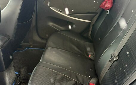 Hyundai Solaris II рестайлинг, 2012 год, 750 000 рублей, 15 фотография