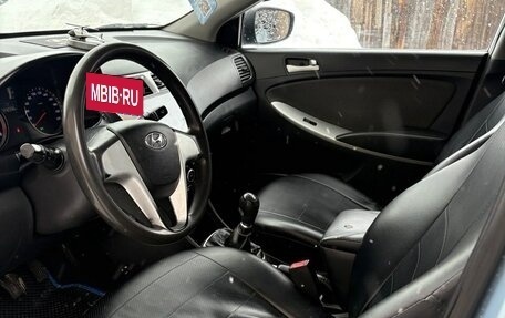 Hyundai Solaris II рестайлинг, 2012 год, 750 000 рублей, 12 фотография