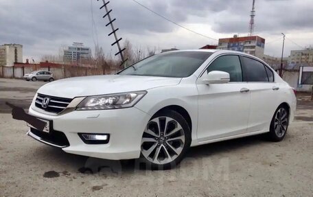 Honda Accord IX рестайлинг, 2013 год, 2 000 000 рублей, 3 фотография