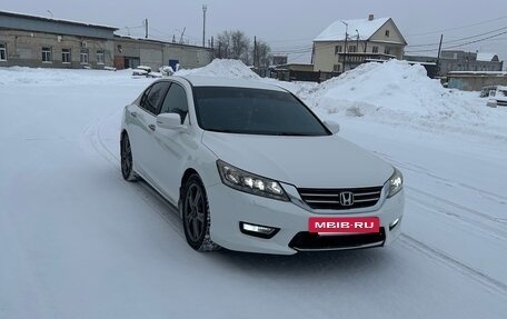 Honda Accord IX рестайлинг, 2013 год, 2 000 000 рублей, 8 фотография