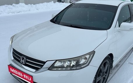 Honda Accord IX рестайлинг, 2013 год, 2 000 000 рублей, 7 фотография