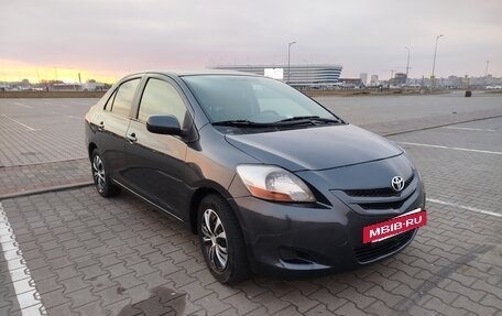Toyota Yaris III рестайлинг, 2008 год, 625 000 рублей, 3 фотография
