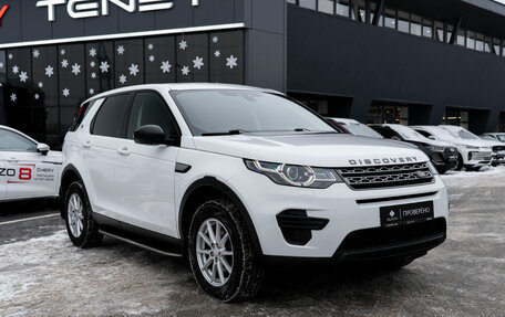 Land Rover Discovery Sport I рестайлинг, 2017 год, 2 100 000 рублей, 2 фотография