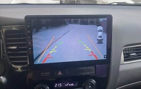 Mitsubishi Outlander III рестайлинг 3, 2013 год, 1 370 000 рублей, 17 фотография