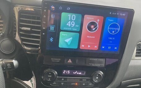 Mitsubishi Outlander III рестайлинг 3, 2013 год, 1 370 000 рублей, 12 фотография