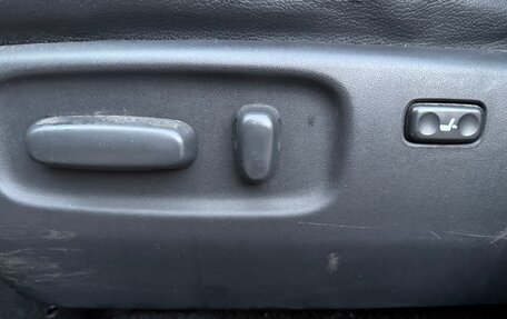 Toyota RAV4, 2012 год, 1 690 000 рублей, 9 фотография