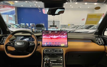 Geely Atlas, 2025 год, 3 250 000 рублей, 12 фотография