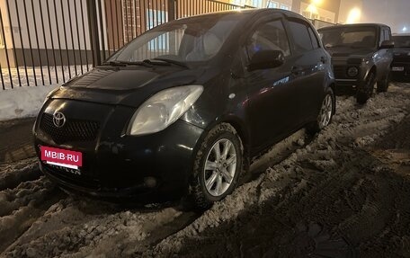Toyota Yaris III рестайлинг, 2008 год, 470 000 рублей, 2 фотография