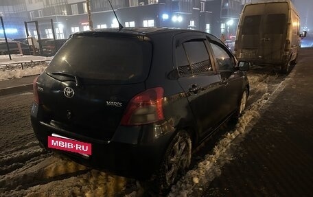 Toyota Yaris III рестайлинг, 2008 год, 470 000 рублей, 4 фотография