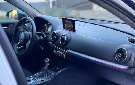 Audi A3, 2019 год, 1 625 000 рублей, 11 фотография