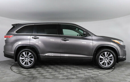 Toyota Highlander III, 2014 год, 2 899 000 рублей, 4 фотография