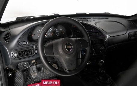 Chevrolet Niva I рестайлинг, 2012 год, 450 000 рублей, 5 фотография