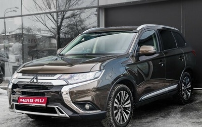 Mitsubishi Outlander III рестайлинг 3, 2020 год, 2 090 000 рублей, 1 фотография