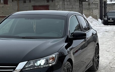 Honda Accord IX рестайлинг, 2013 год, 1 300 000 рублей, 1 фотография