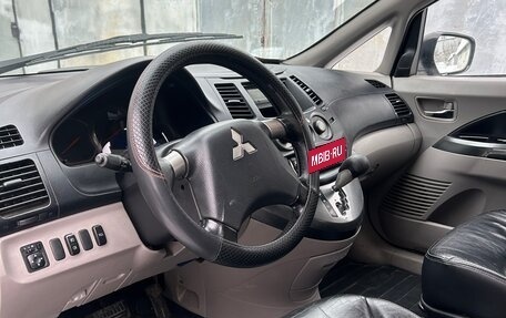 Mitsubishi Grandis, 2005 год, 780 000 рублей, 6 фотография