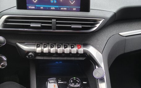 Peugeot 3008 II, 2017 год, 1 650 000 рублей, 19 фотография