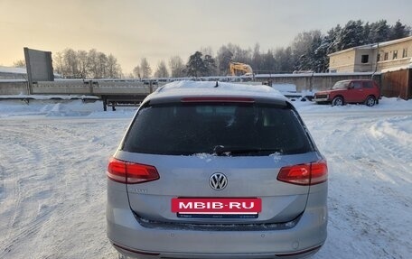 Volkswagen Passat B8 рестайлинг, 2017 год, 1 800 000 рублей, 7 фотография