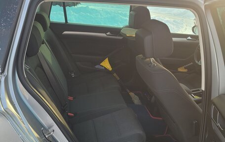 Volkswagen Passat B8 рестайлинг, 2017 год, 1 800 000 рублей, 24 фотография